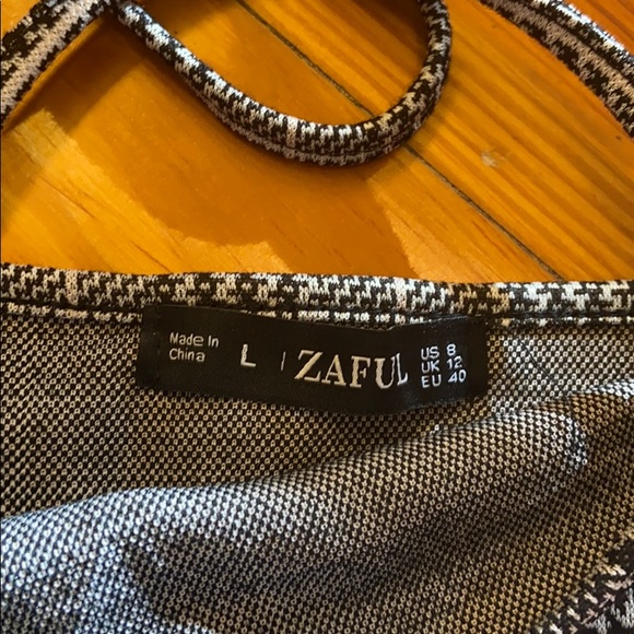 Grey plaid tight fitted dress - Picture 2 of 2